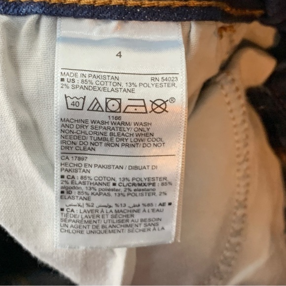 Old Navy Women 4 Jeans Rockstar Super Skinny Dark Wash Distressed Mid Rise - Picture 8 of 9